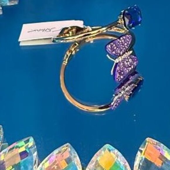 NEW BETSEY JOHNSON PURPLE BUTTERFLY & IRIDESCENT JEWEL GEM TYPE HINGED BRACELET - Picture 6 of 13